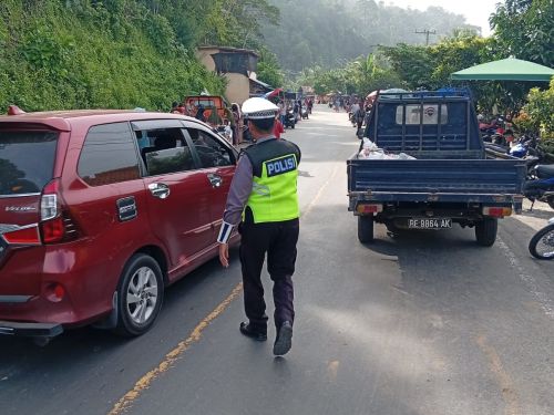 Antisipasi kemacetan polsek pesisir utara gelar pam rawan pagi